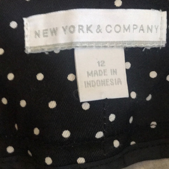 Shorts - Picture 3 of 4